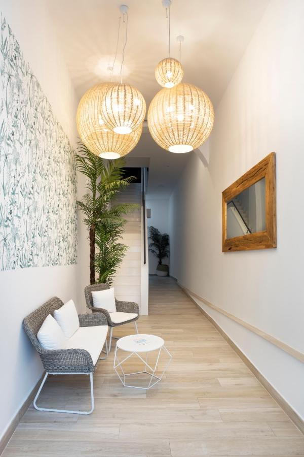 Urban Suites Sitges Apartments Eksteriør billede